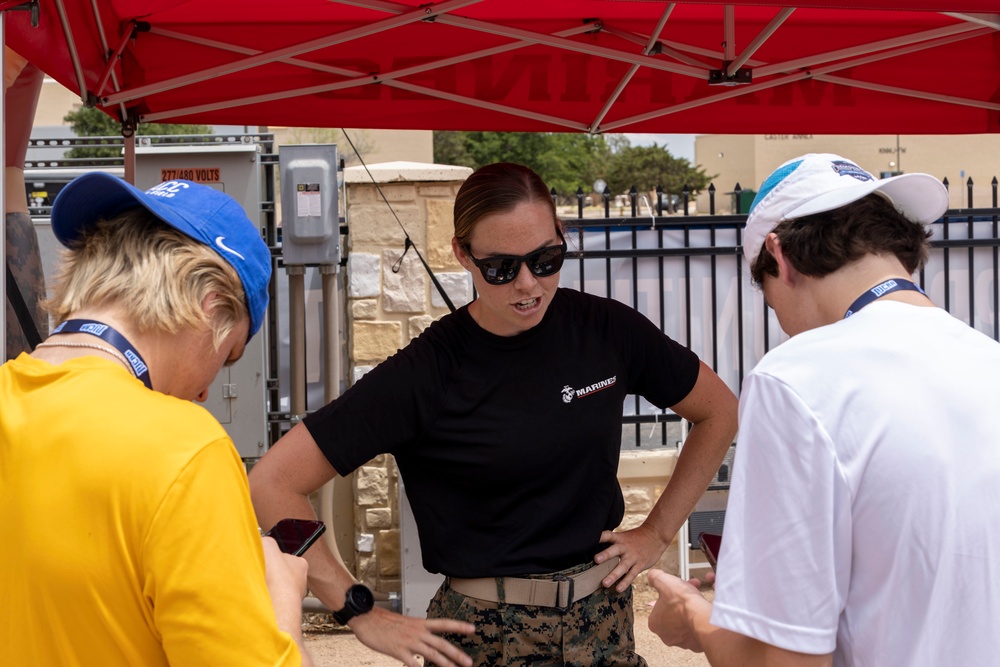 Marine Corps Recruiting Command Attends the NJCAA Outdoor Track and Field National Championships