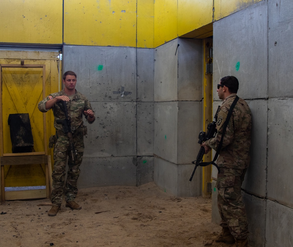 10th Mountain Division Receives Training from 3rd Special Forces Group (Airborne)