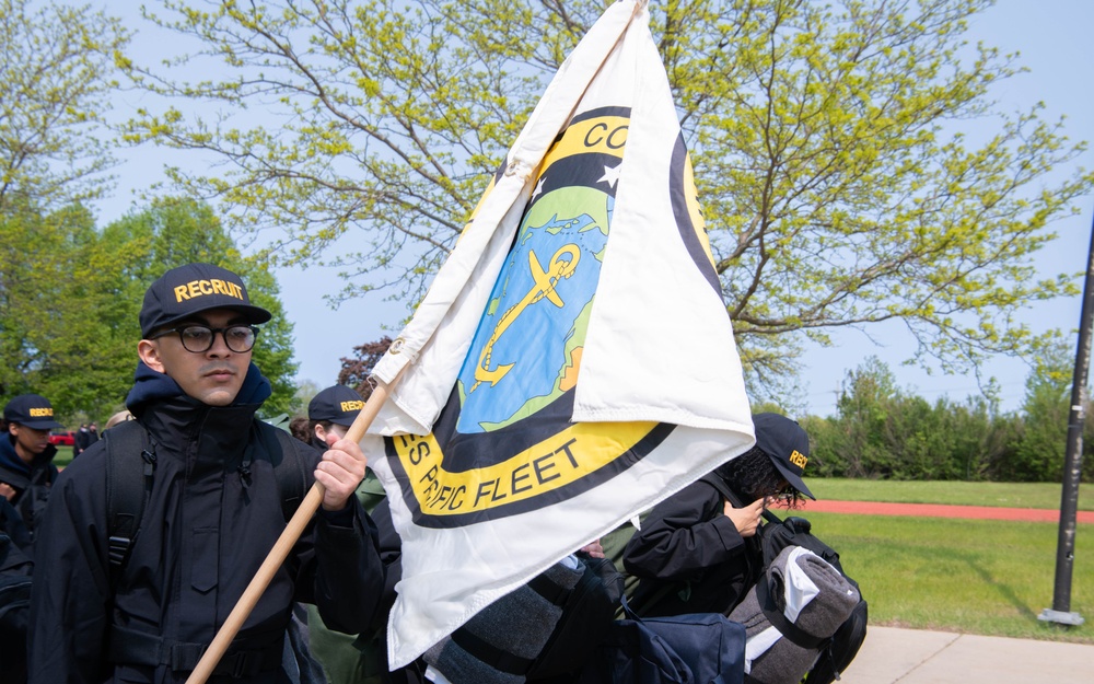 Commander, U.S. Pacific Fleet Staff Visits Recruit Training Command