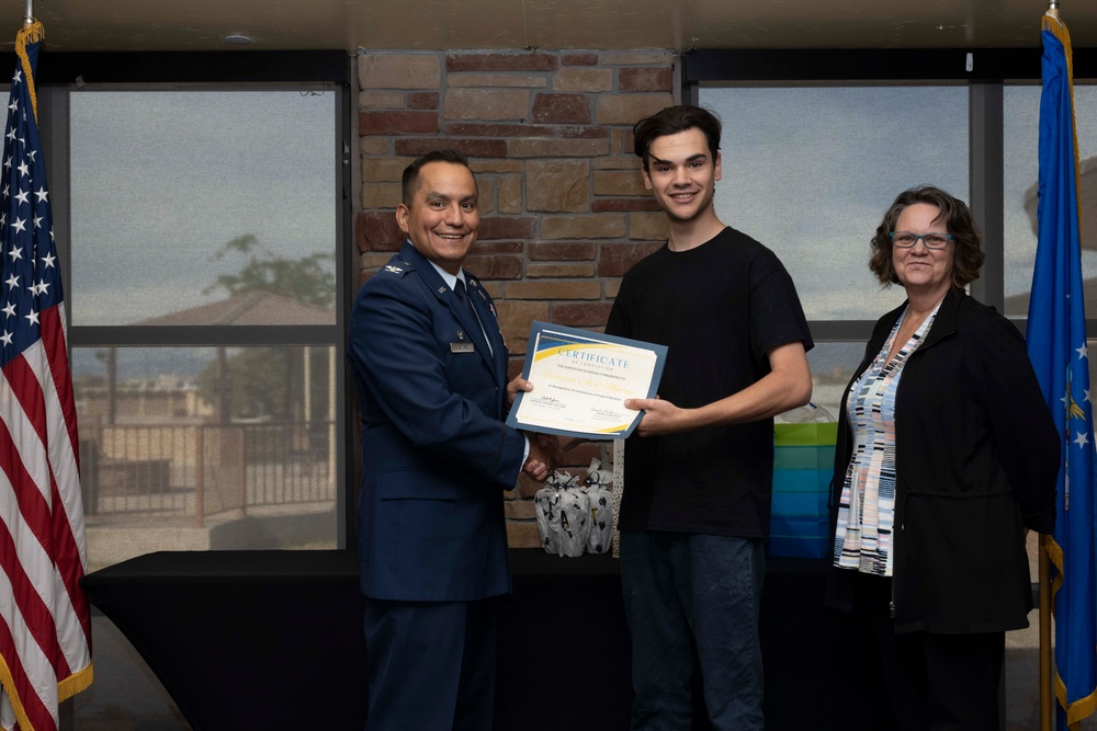 Holloman hosts Project SEARCH program