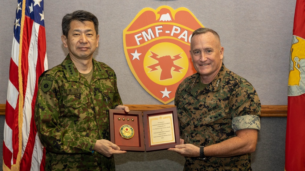 MARFORPAC COMMANDER MEETS WITH COMMANDER OF JGSDF