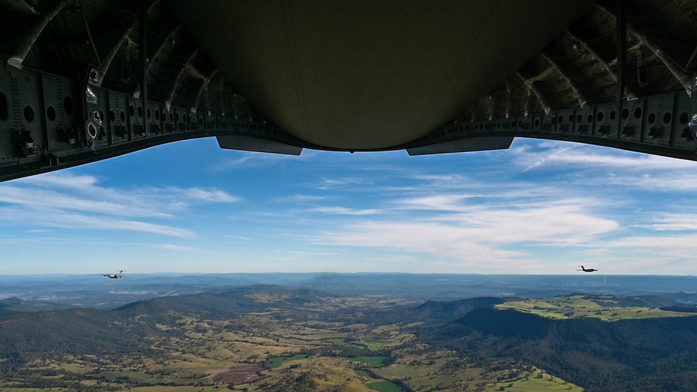 USAF, RAAF perform bilateral, tactical airlift operations