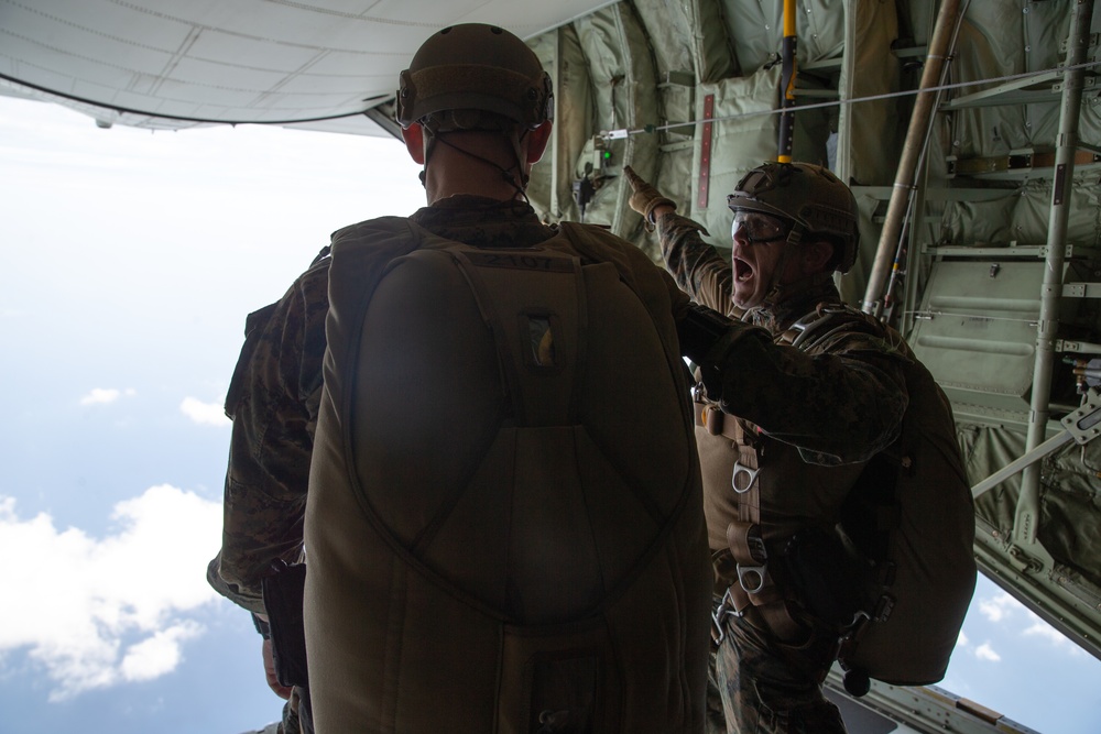 3d Recon Joint Para Ops with 320th Special Tactics Squadron