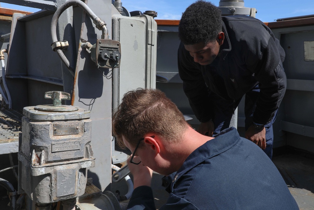 USS Ramage Sailors Conduct Daily Operations