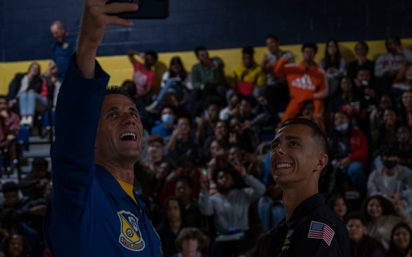 Blue Angels meet with EWHS students