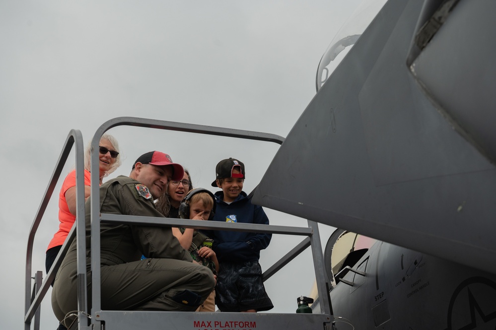 Aviation heritage connects military, community during WOW 2023