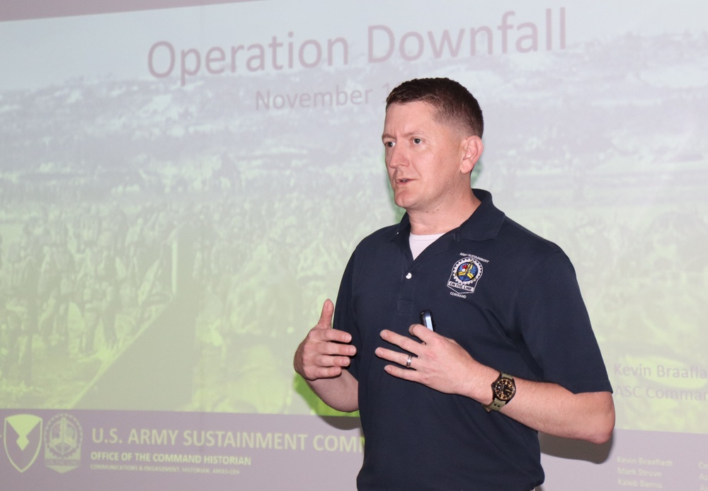 403rd Army Field Support Brigade conducts senior leader seminar in Japan