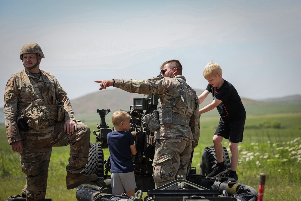 1st Battalion, 160th Field Artillery Regiment hosts 2nd Annual family day, live-fire demonstration