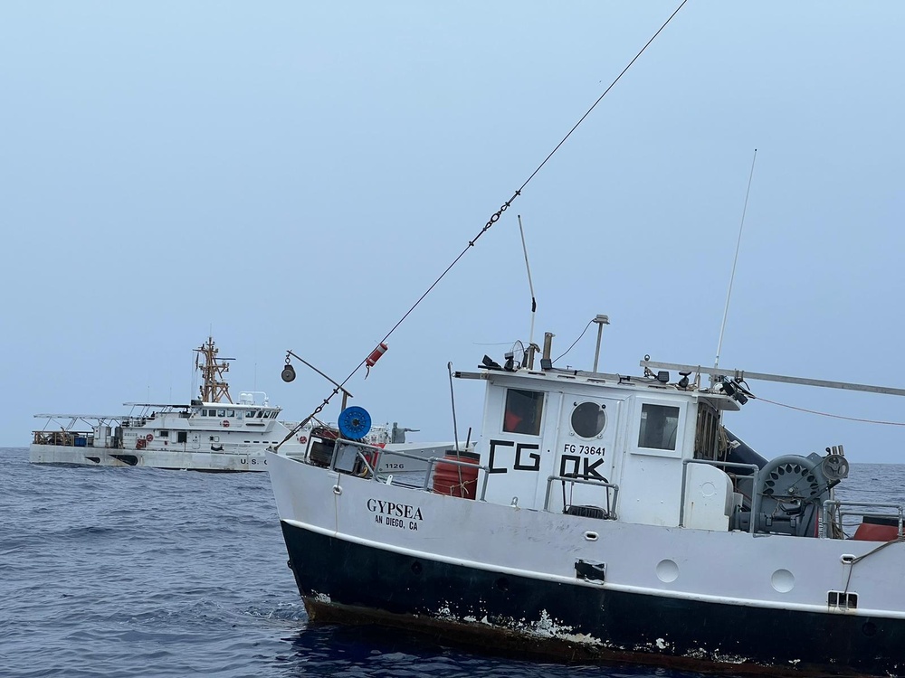 U.S. Coast Guard Cutter Joseph Gerczak assists disabled vessel, rescues mariner