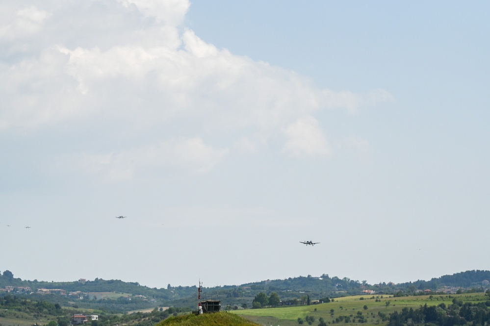 A-10s arrive at Thessaloniki Air Base from Zaragoza, Spain