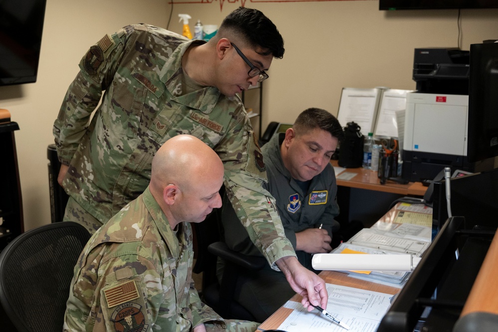 47th Flying Training Wing Leadership visit the 47th Command Post