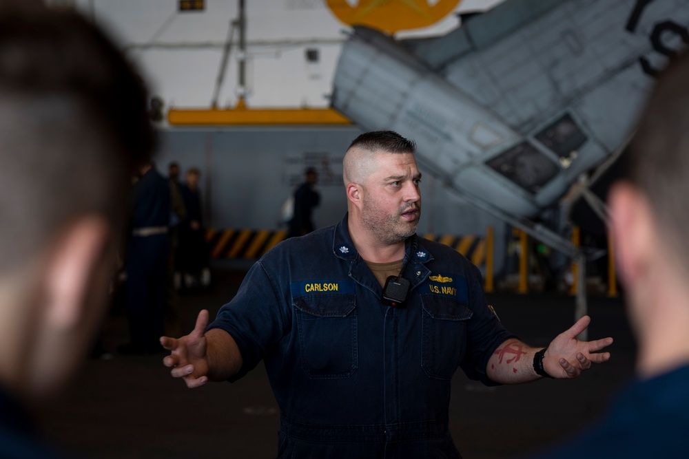 USS Bataan Sailors Conduct Damaage Control Training