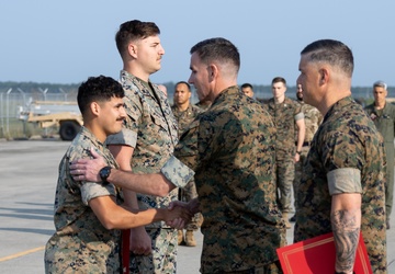 U.S. Marines from VMU-2 awarded for responding to a vehicle crash