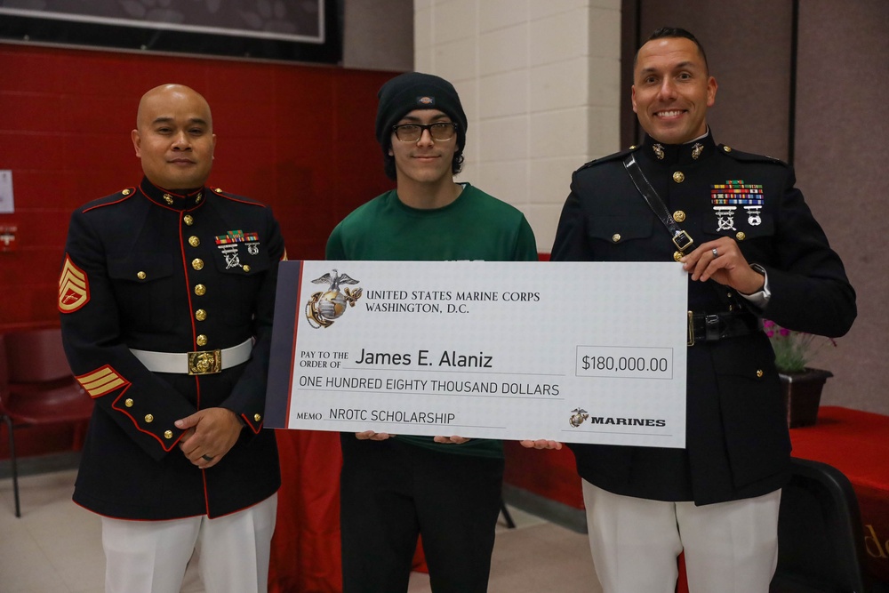 Sacramento Marines Present NROTC Scholarship