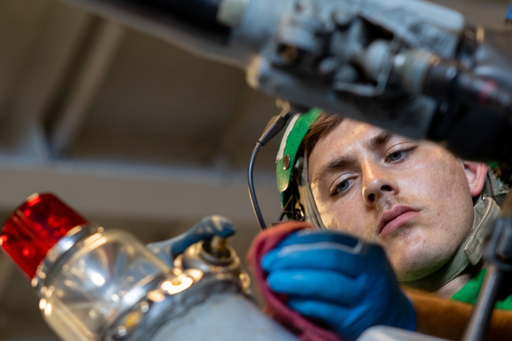 HSC 26 Sailors Conduct Maintenance