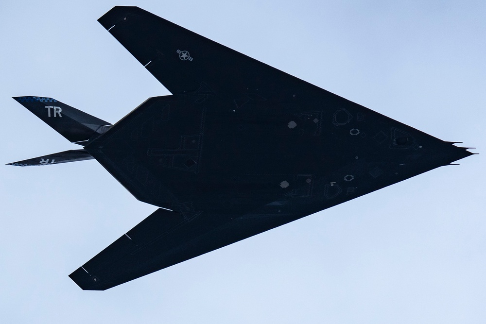 F-117 Nighthawks land at JBER during Northern Edge