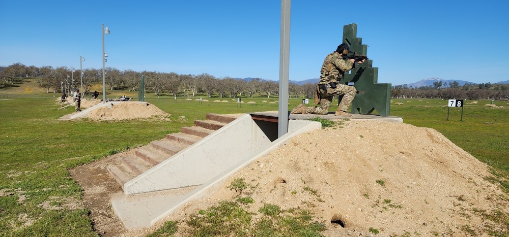EOD Mobile Unit 3 Conducts EOD Warfare Specialist Training