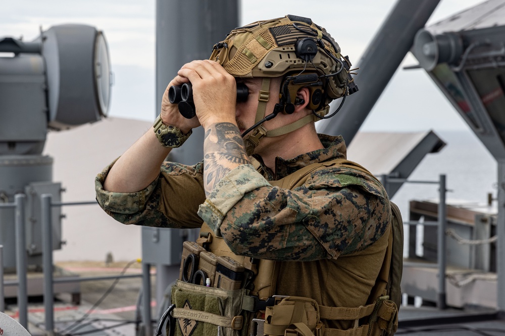 26th MEU Conducts Simulated Strait Transit