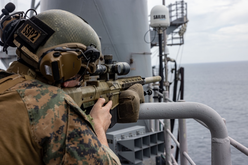 26th MEU Conducts Simulated Strait Transit