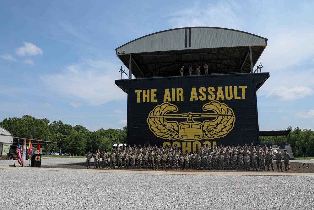 101st Airborne Mass Reenlistment Ceremony 2023