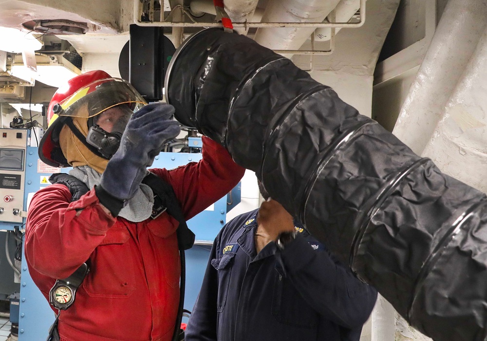 USS Shiloh Conducts Fire Drill