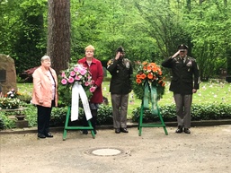 Kaiserslautern Military Community gathers to honor, remember children gone too soon