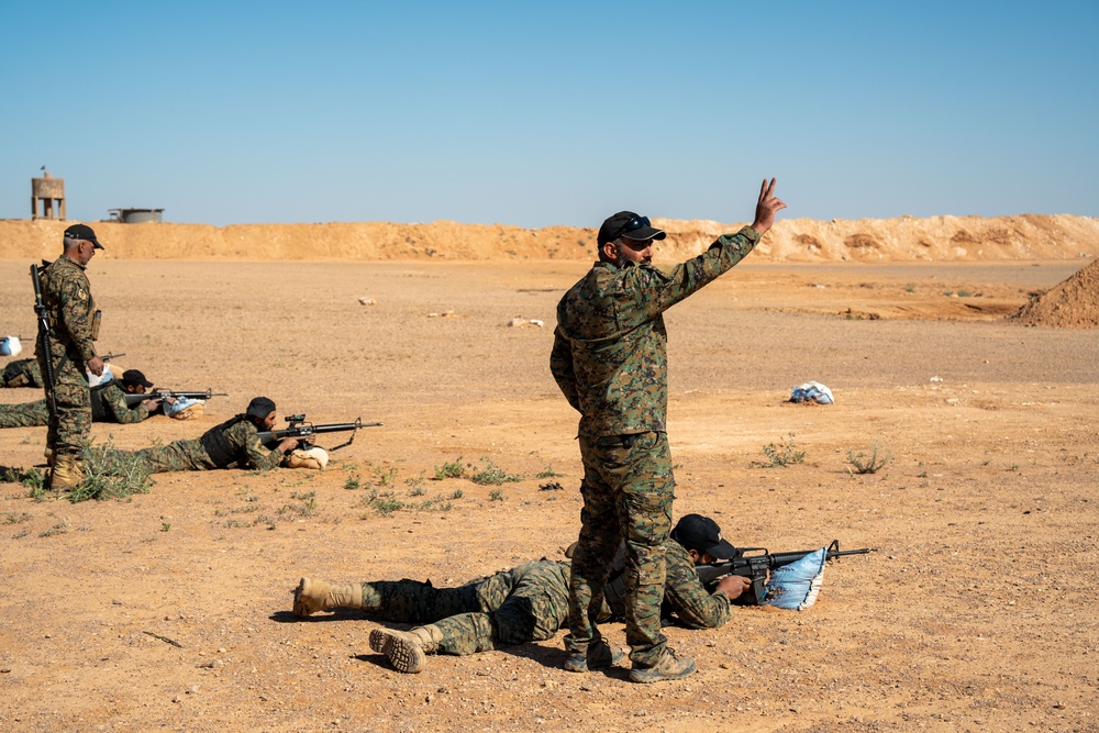 Syrian Free Army conducts individual weapon qualifications