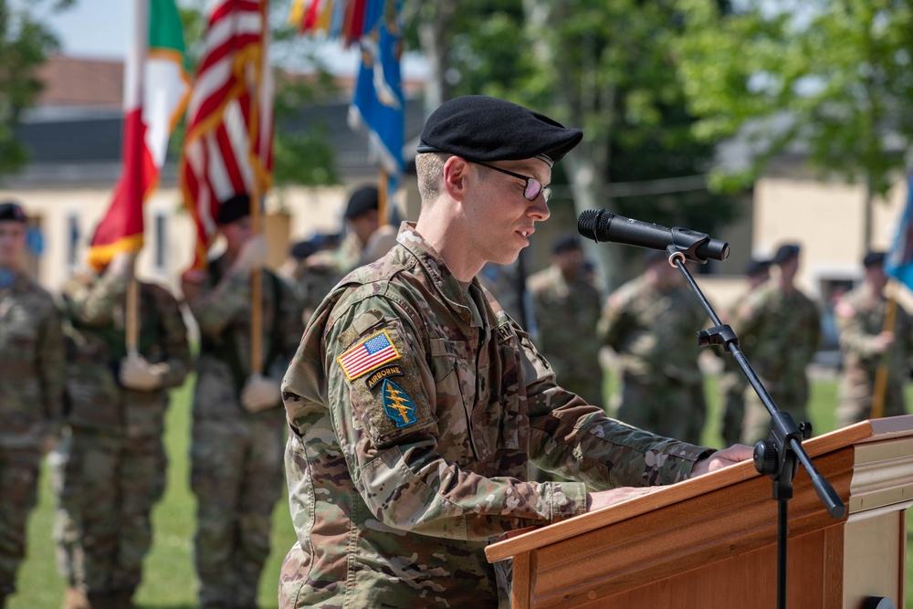 307th Military Intelligence Battalion hosts Change of Command ceremony