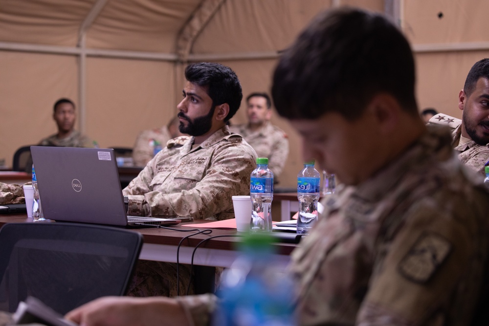 U.S. Army Central and Kuwait Cyber Operations Directorate and Armed Forces Conduct Bilateral Cyber Defense Training