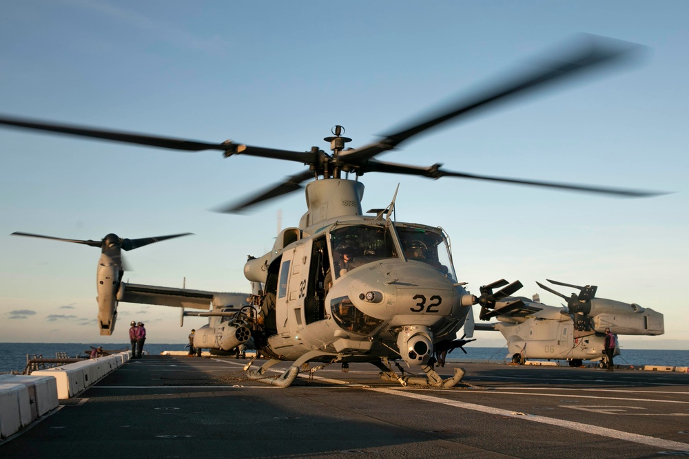 USS Mesa Verde Conducts Flight Ops During COMPTUEX