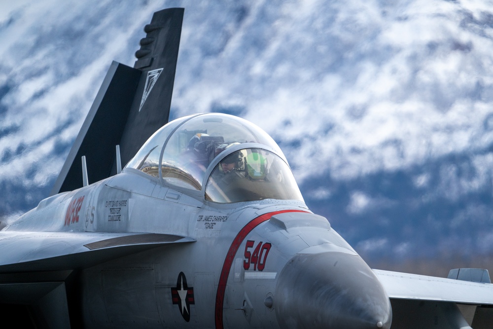 U.S. Navy EA-18G Growlers prepare for flight during Northern Edge 23-1