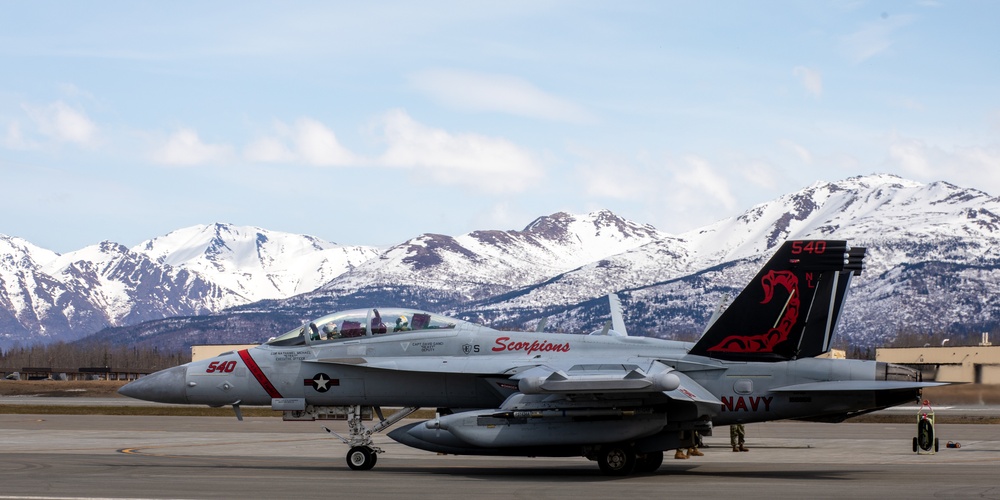 U.S. Navy EA-18G Growlers prepare for flight during Northern Edge 23-1