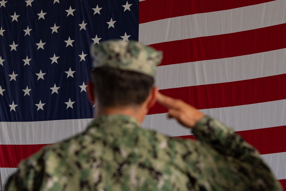 Explosive Ordnance Disposal Mobile Unit 8 Change of Command