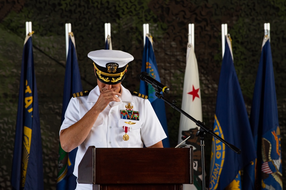 Explosive Ordnance Disposal Mobile Unit 8 Change of Command