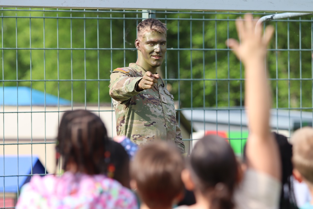 Vilseck Elementary Career Day