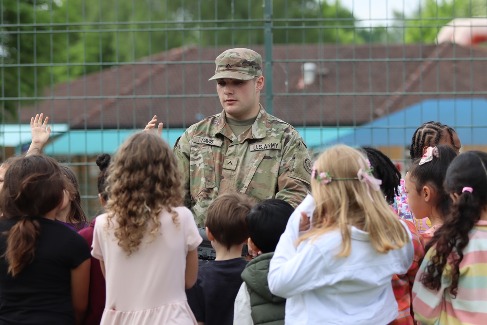 Vilseck Elementary Career Day