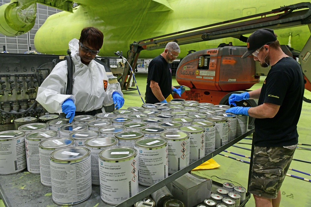 558th AMXSS gives aircraft showroom paint finish