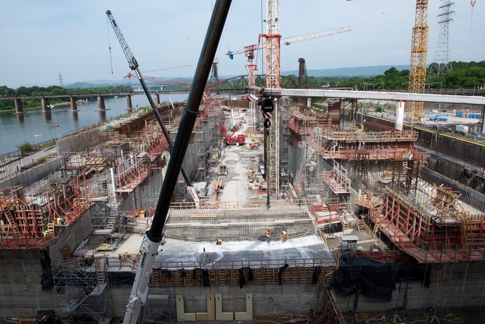 Chickamauga Lock Replacement Project reaches monolithic milestone