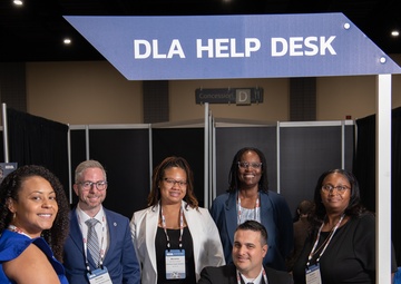 Suppliers get in-person answers at help desk during conference