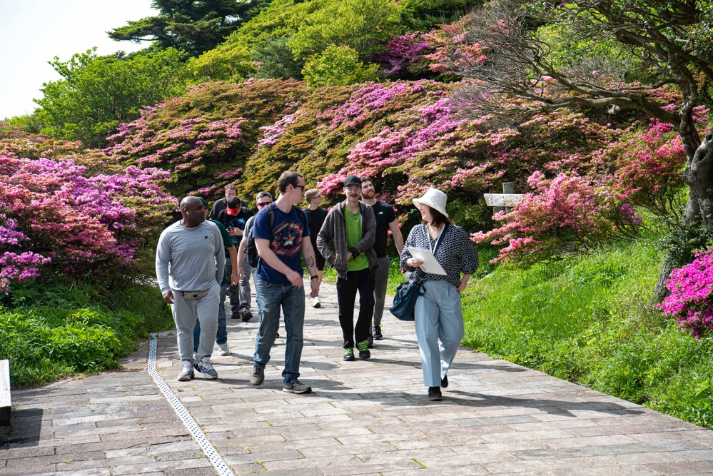 Nimitz Sailors Enjoy MWR Tour To Unzen Shimbara