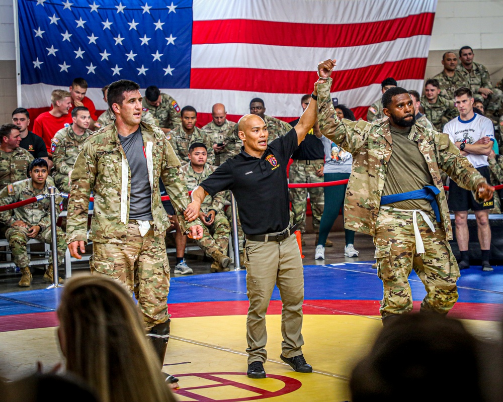 Paratroopers Participate In Combatives Tournament