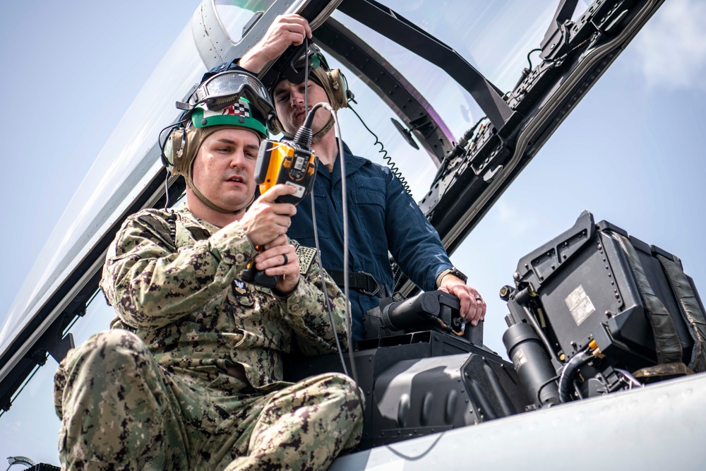 Sailors Run Diagnostics On Aircraft