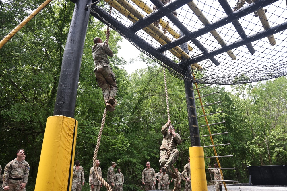 Soldiers test mettle at 20th CBRNE Command Best Squad Competition on Fort Campbell