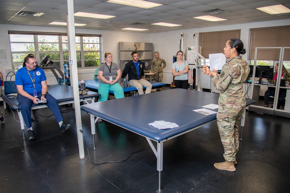 Service Members in Training Physical Therapy Clinic