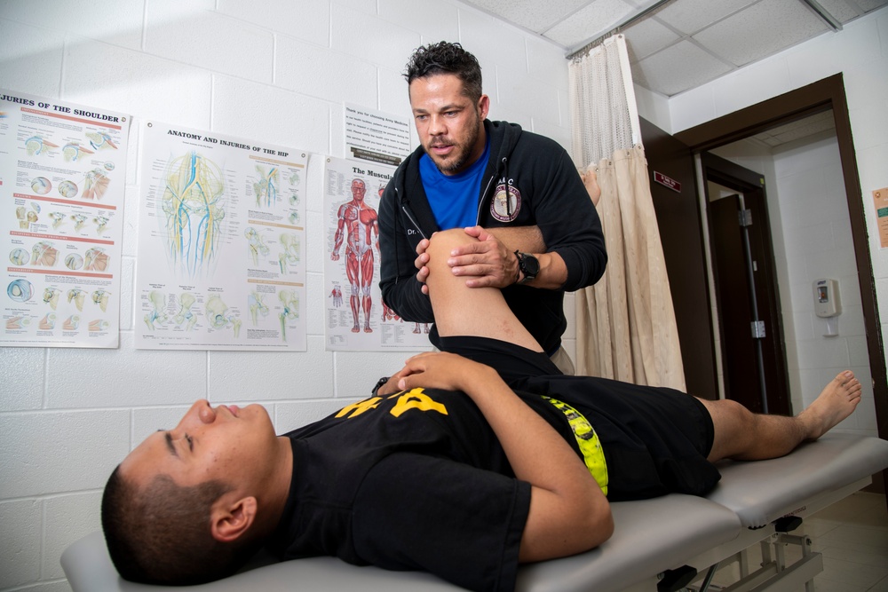 Service Members in Training Physical Therapy Clinic