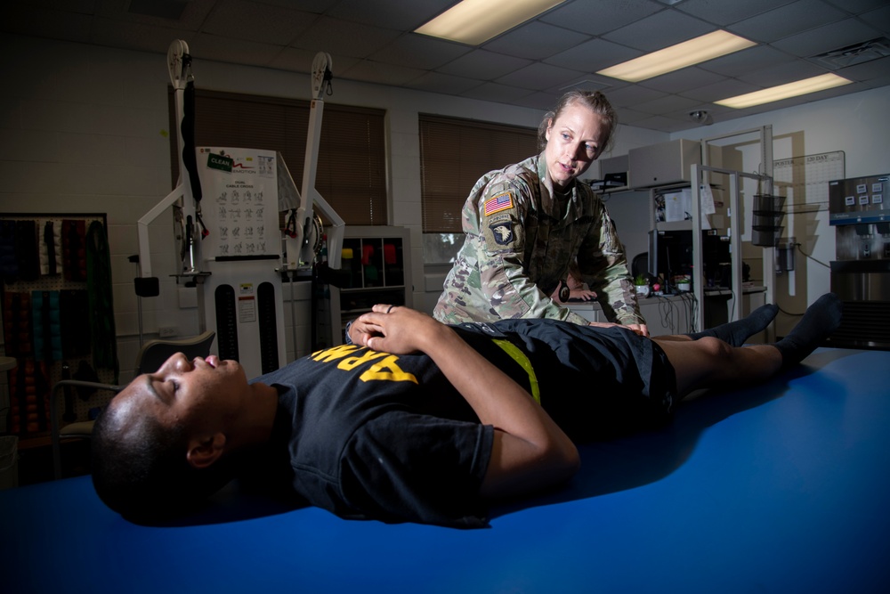 Service Members in Training Physical Therapy Clinic