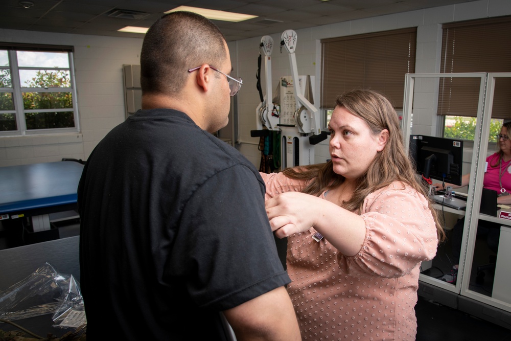 Service Members in Training Physical Therapy Clinic