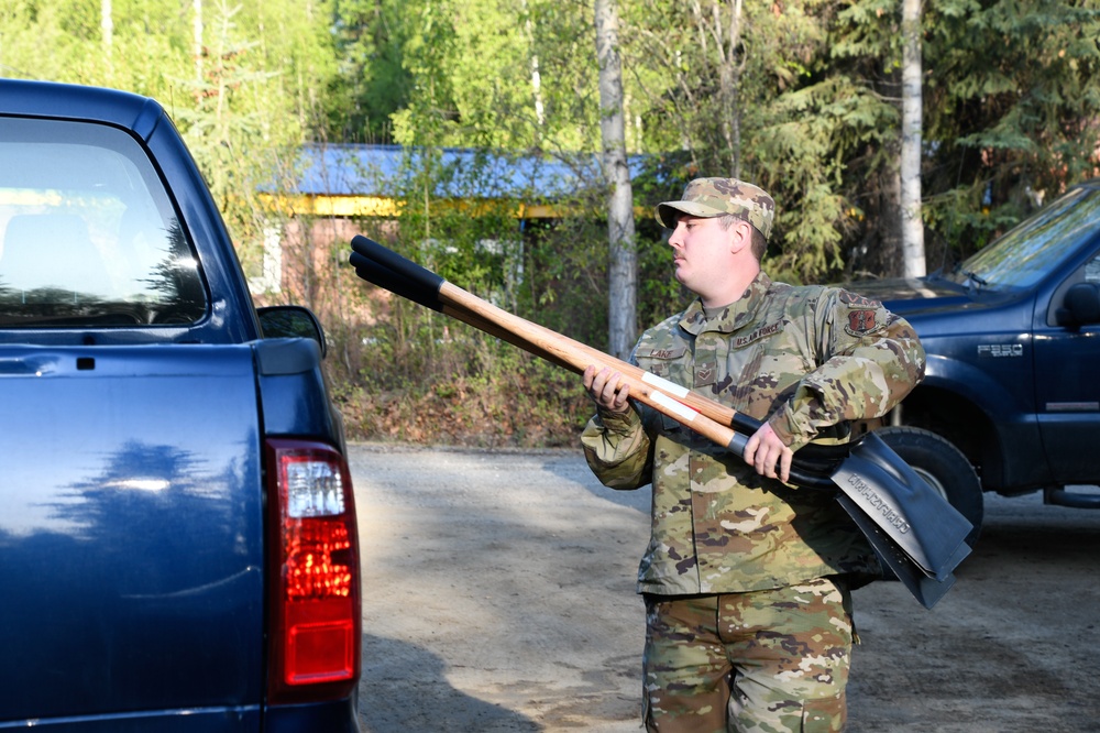 Alaska National Guardsmen, State Defense Force deploy to Circle to assist with flood recovery