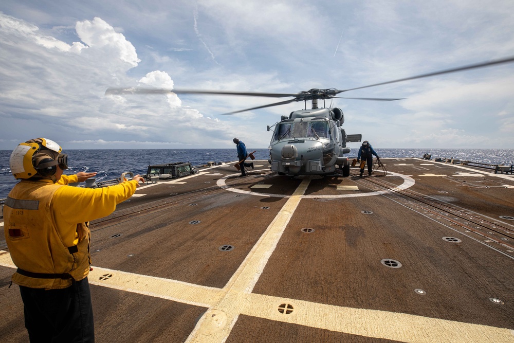 USS Chung-Hoon conducts Surface Action Group operations with the Royal Australian Navy