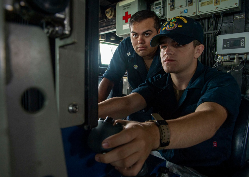 USS Paul Hamilton Strait of Hormuz Transit